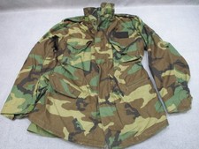 US Military M-65 Field Jacket Woodland Camo Small Regular Cold Weather Coat