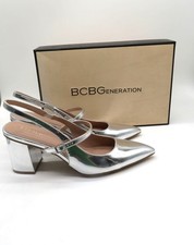 Zapatos de salón BCBGeneration plateados con tacón ancho talla 9,5 M punta puntiaguda NUEVO