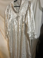 Delicates Vtg Medium Long Sleeve Peasant Style Nightgown JN1