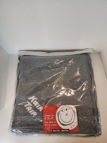 Kwik Trip Kissen und Decke - Mitarbeitergeschenk 2022