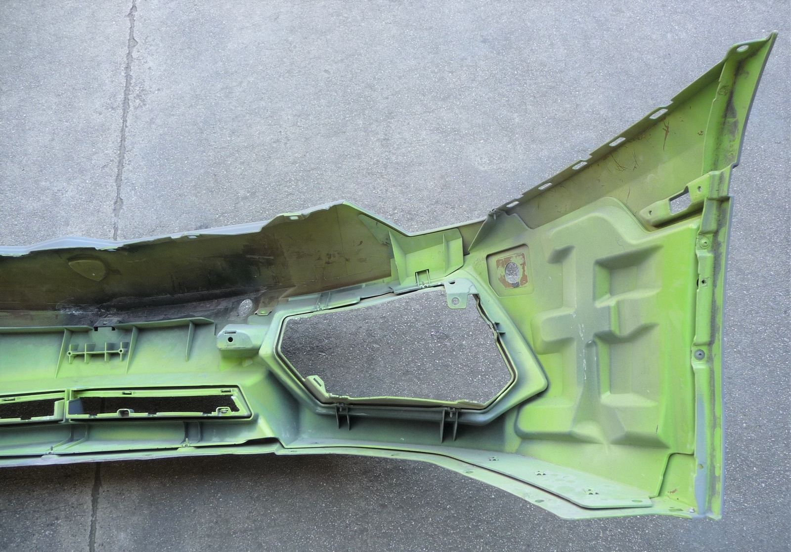12-16 Lamborghini Aventador LP700 Front Bumper Cover with support Bra OEM