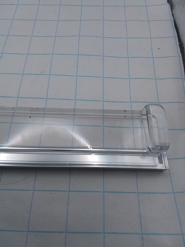 Cubo de puerta de refrigerador Frigidaire 5304536261 clip inferior - Imagen 4 de 4