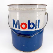 Vtg Mobil Oil Gas Can 5 Gallon Automobilia Pegasus Logo Gasoline Man Cave Decor