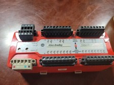 ALLEN-BRADLEY 1791DS-IB8XOBV4 COMB MODULE SERIES A