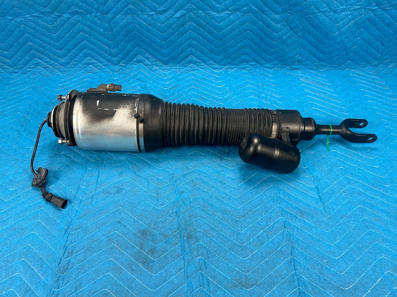 Bentley Flying Spur Front Passenger Side Air Shock Absorber Strut 29k 06-12 OEM