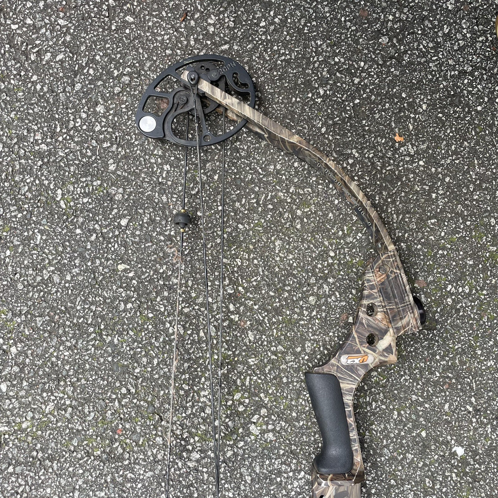 Mission By Mathews Compound Bow RH UX2 Camo Used Archery Shooter eBay