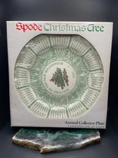 Vintage Spode 2001 Christmas Tree 10.5"  Calendar Plate England Collector MINT