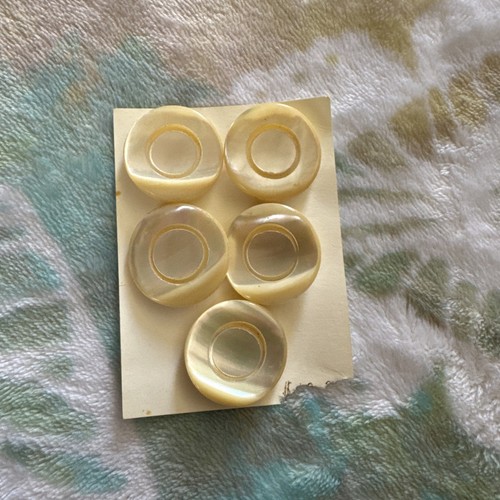 5 XL Vintage Mop Mother Of Pearl Buttons Metal Shank Back - Picture 1 of 2