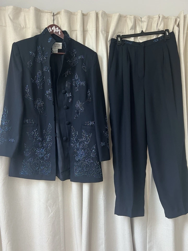 Conjunto Traje Pantalón St. Anthony Azul Marino Lentejuelas Cuentas Cuello Alto Mandarín Blazer Talla 12 Foto 3 de 4
