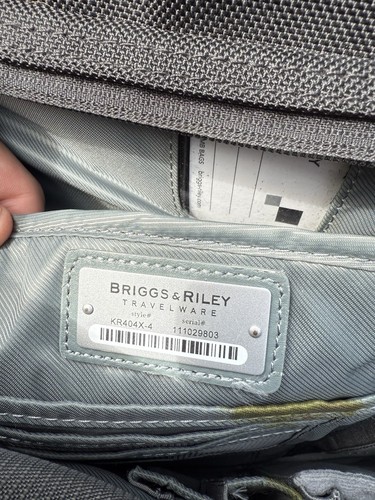 Briggs and Riley 18"X14" Expandable Executive Rolling Brief Carry On KR404X-4 - Picture 9 of 9