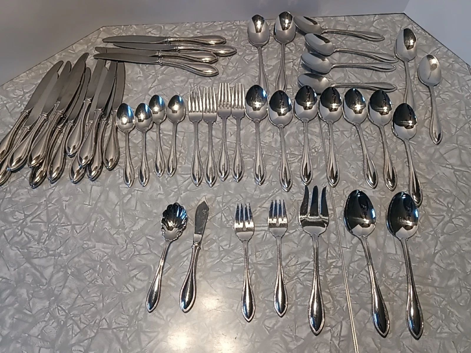Oneida Arbor American Harmony Stainless Flatware 46 Pieces