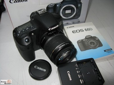 Canon EOS 60D Digitalkamera Zoom-Objektiv EF-S 18-55 / 3,5-5,6 IS lens - Top 