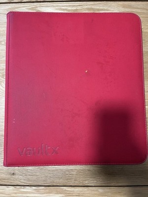 Tresor x 12 Taschen ROT Ordner BESCHÄDIGT *FEHLENDE SEITEN - SIEHE FOTOS*