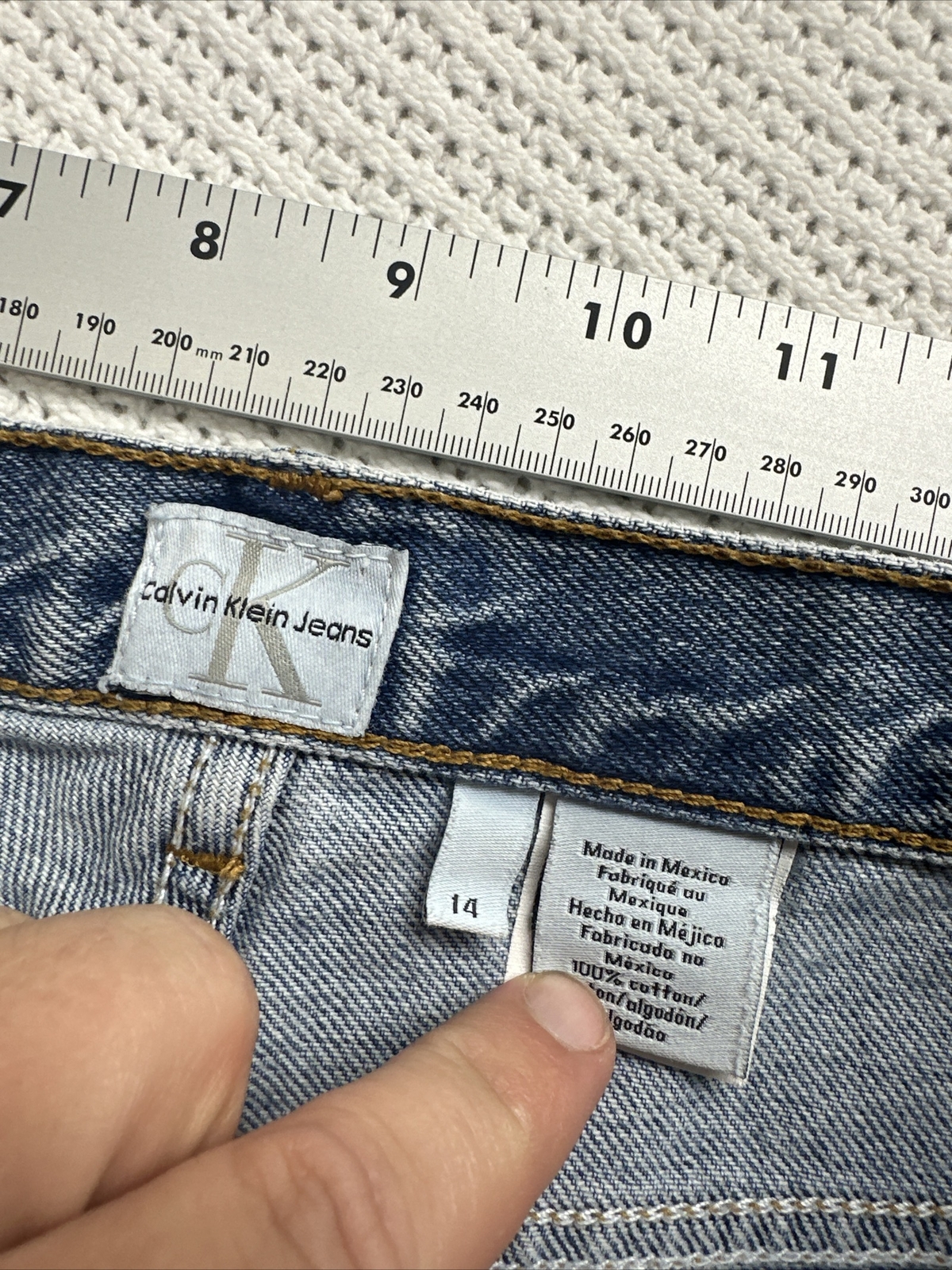 Vintage Calvin Klein “Basic Cuff Shorts” Women 14… - image 10