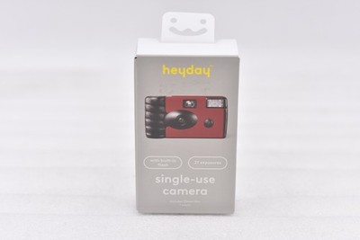 heyday Single-use Camera w/ Built-in Flash - True Red