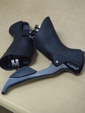 Beautiful item. Shimano Claris ST-R2000 STI lever left and right set