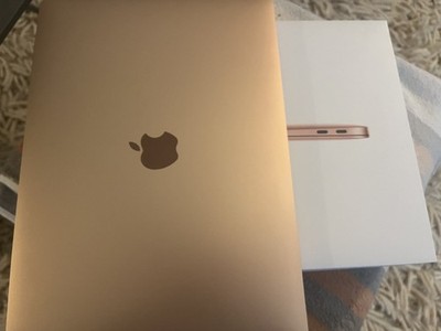 MacBook Air (2020) 13,3  Roségold mit Apple M1-Chip 8GB RAM, 256 GB SSD