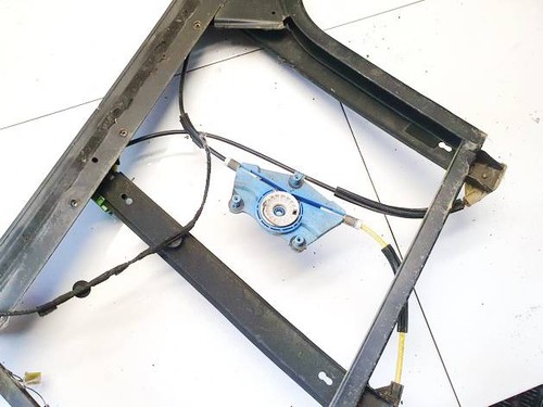 Mécanisme de lève-vitre sans moteur