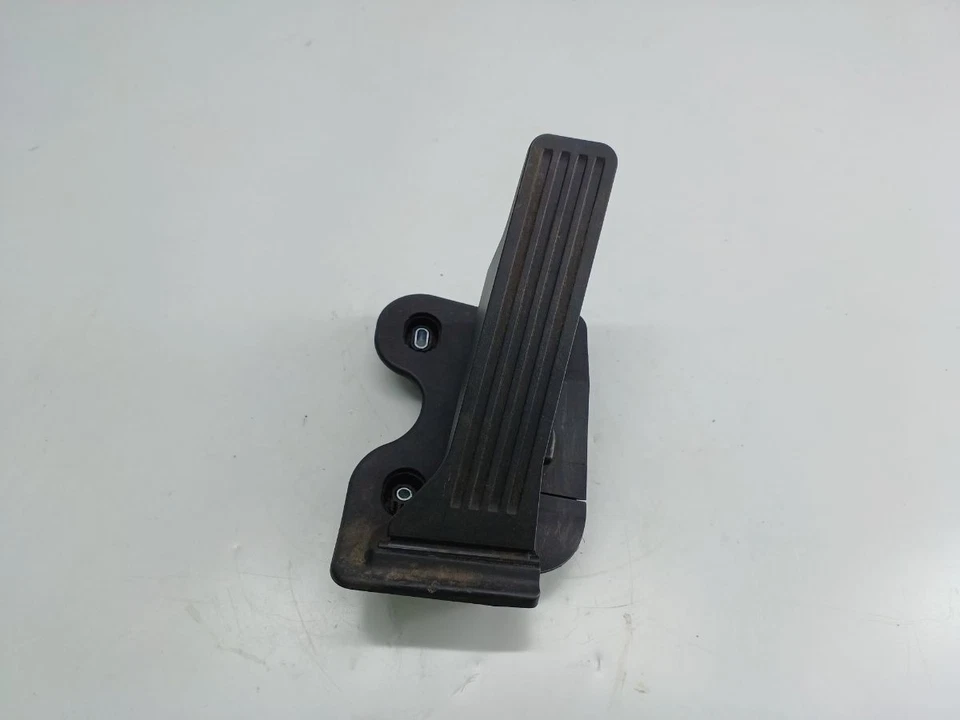 2017 MAZDA 2 MK3 1.5 Petrol Accelerator Pedal GHP9-41600-G — 第 3/4 张图片