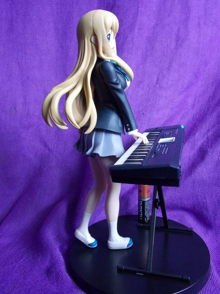 Action Figure Tsumugi Kotobuki 23cm Sq Quality Banpresto K-on Original