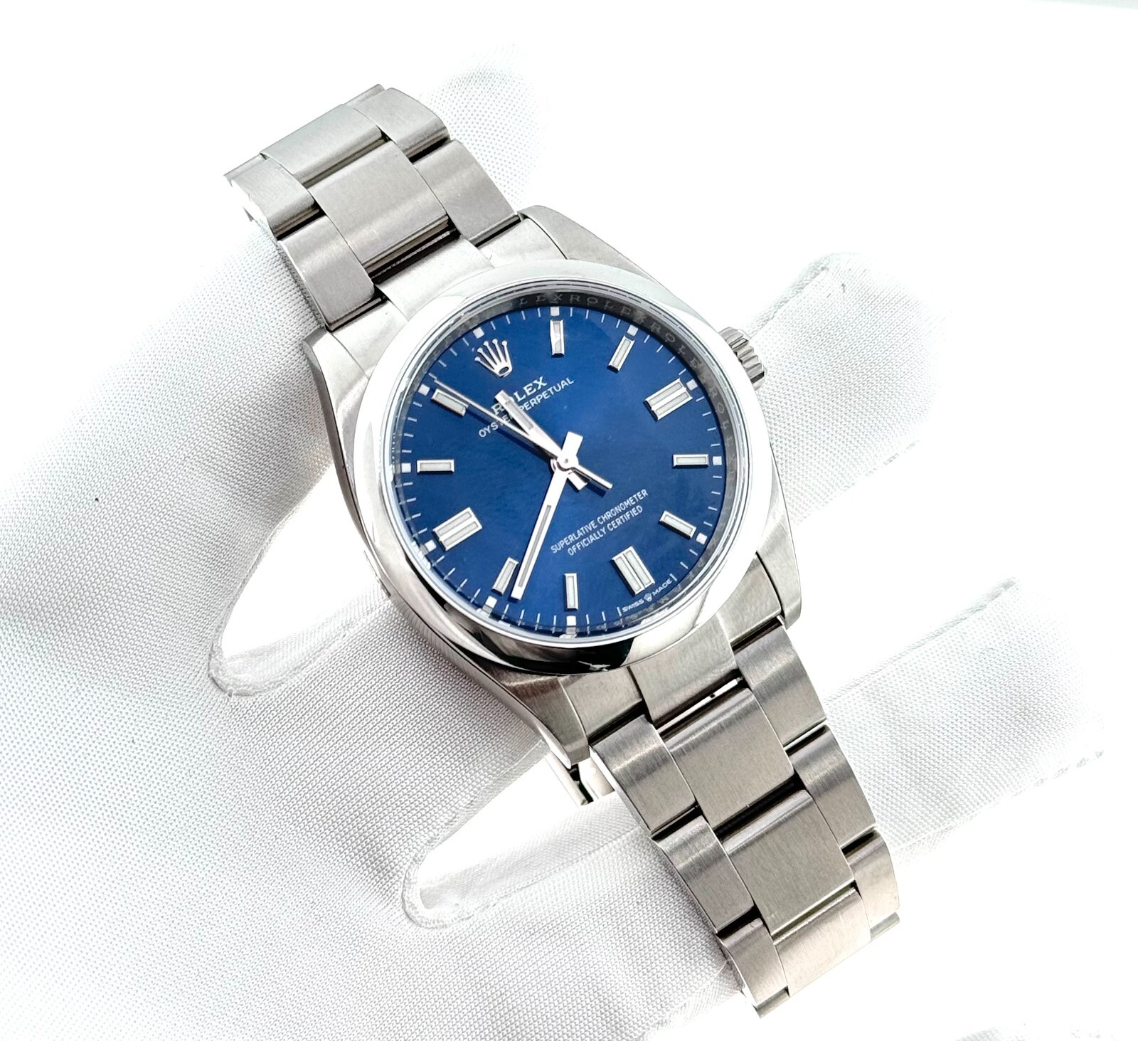 Rolex Oyster Perpetual 36mm Blue Index Dial- 126000 image 2