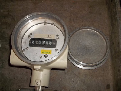PA3021 - Trasmettitore di pressione con cella di misura in ceramica PA3021 - Trasmettitore di pressione con cella di misura in ceramica