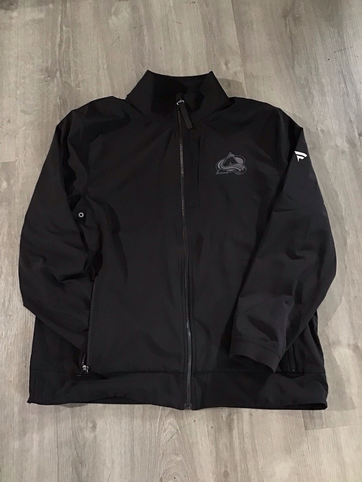 NWOT Black Fanatics Colorado Avalanche Men’s Large Jacket