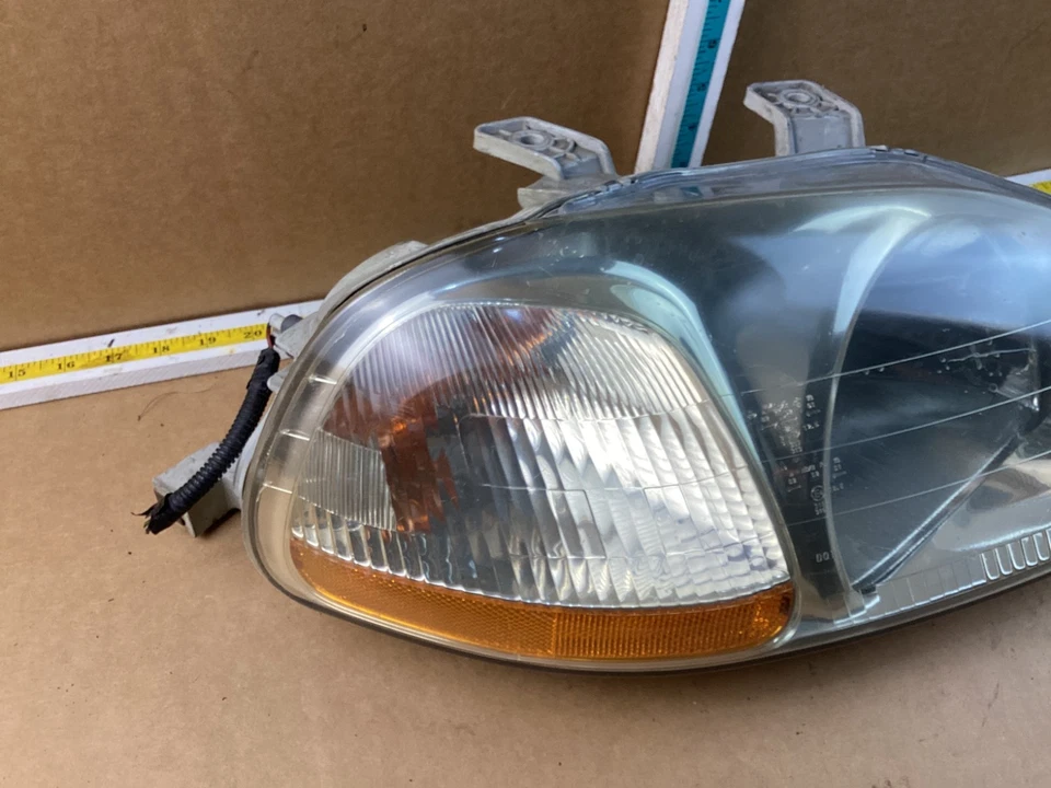 Передняя правая фара в сборе со стороны пассажира для Honda Civic 1996-1998 годов выпуска - Изображение 2 из 4