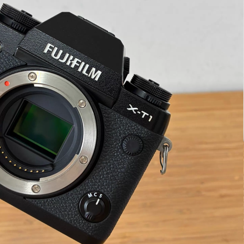 Fujifilm Fuji X-T1 XT1 Mirrorless Digital Camera Body Only English