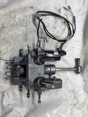 Yamaha 2-Stroke 2-Wire Tilt & Trim Unit Freshwater Tested