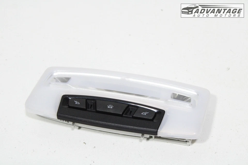 BMW 330I XDRIVE F30 LCI 2017-2018 techo trasero interior domo luz lámpara OEM Foto 2 de 4