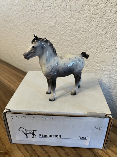 MÄNGEL Ohrenchip siehe letztes Bild Hagen Renaker Pferd Percheron. Fehler letztes Bild