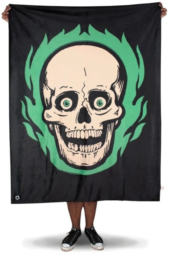 NEW Creepy Co. Beistle FLAMING SKULL Skeleton Throw Blanket 60x42" Halloween - Image 4 of 4