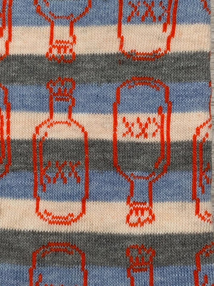 Calcetines Funky Para Hombre Calcetines Crew Gris Rayas Moonshine Botella Zapato Talla 6-12 Whisky Foto 3 de 4