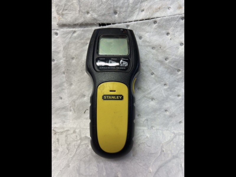 Stanley Stud Finder. 77-255