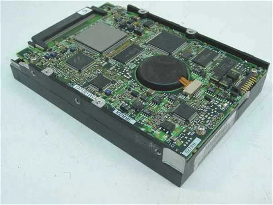 Compaq 127977-001 9.1GB 3.5" SCSI Hard Drive 10000 RPM ULtra2 80 Pin 386536-001 - Image 3 of 3