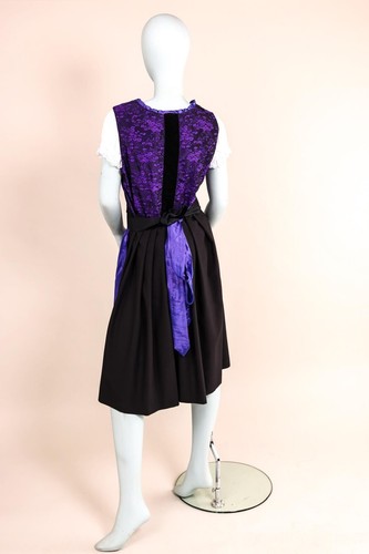 C&A Dirndl Trachtenmode (Gr. 40 / 42 ) mit Bluse Damenmode - Lila - Oktoberfest - Bild 5 von 22