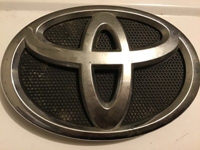 NEW 2007-2009 TOYOTA CAMRY HOOD GRILL BLACK /& CHROME GRILLE EMBLEM 75311-06060