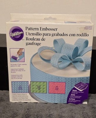 Wilton Pattern Embosser Set 5pc Three Rollers Handle & Bonus Case 1907-1017 NIB