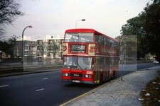 35mm Dia London Busse Leyland Olympian ECW L154 D154FYM um 1990 orig