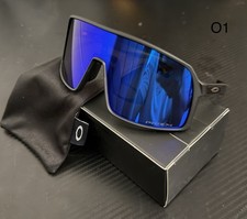Oakley Men s Shield Wrap Sunglasses Black Pla...