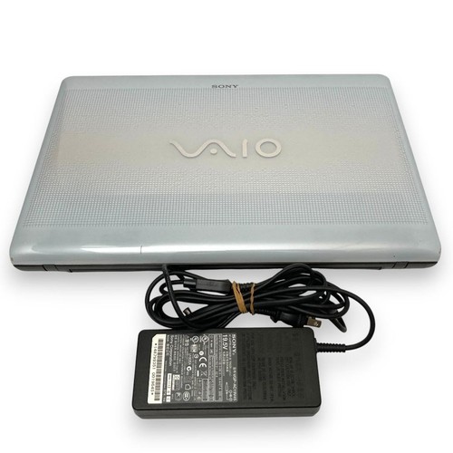 Sony Vaio VPCEB38FJ Intel Core i3-M370 SSD 512GB RAM 8GB 15.5 Inch Win 10 Home - Picture 10 of 13