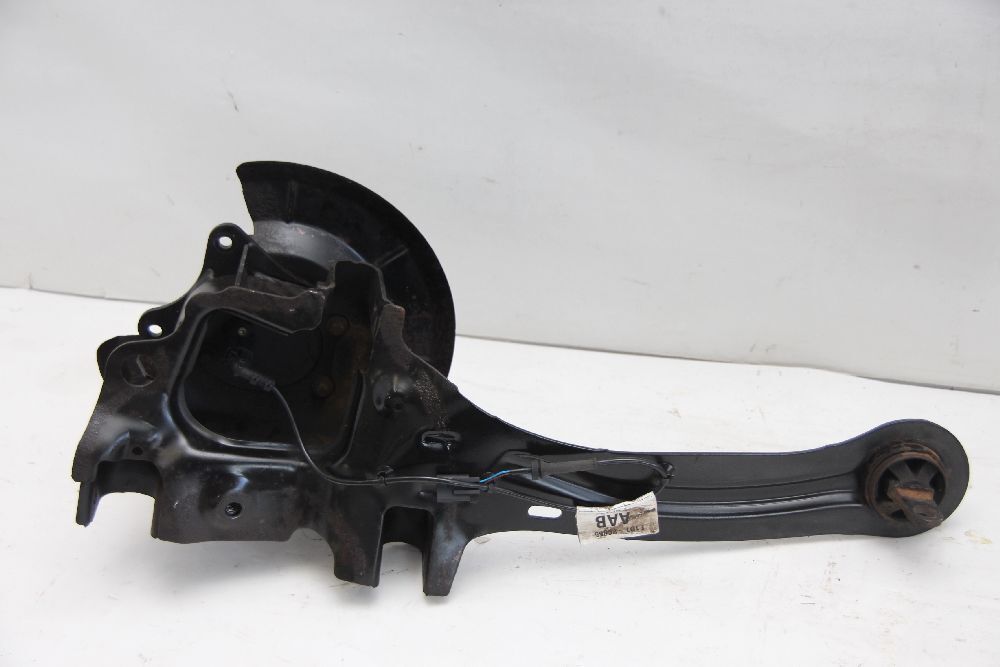 1778732 Achsschenkel hinten links Ford C-max Trend Jahr 2010  