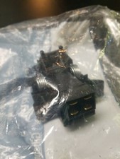 5304527418 ELECTROLUX OEM DOOR LATCH ASSEMBLY