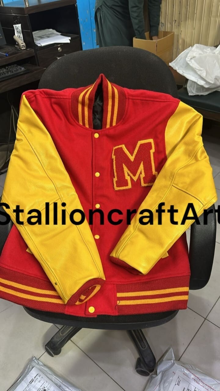 ALTRA Bomber Uomo MJ Thriller M Logo Varsity Letterman Lana Rossa Manica Gialla