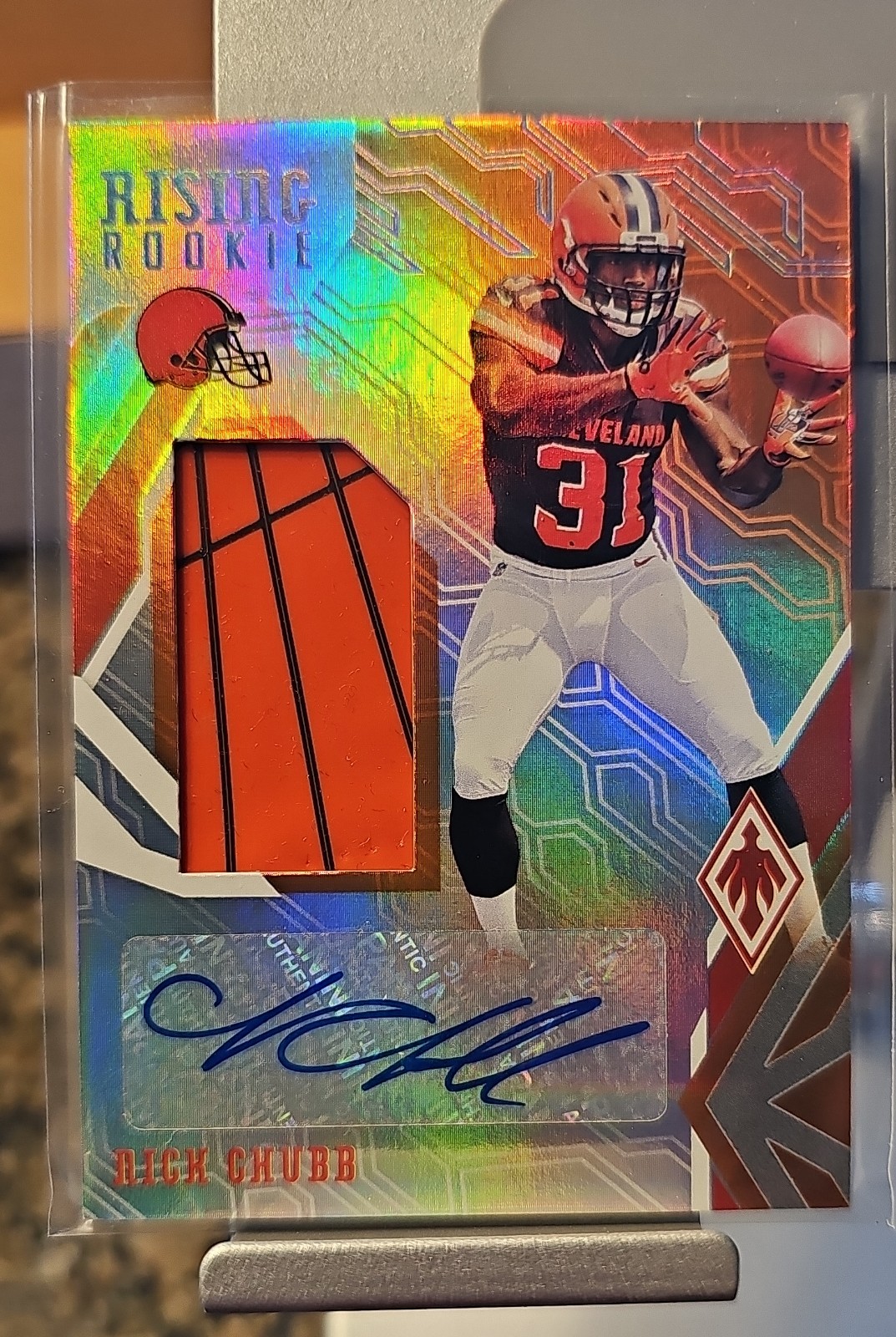 Nick Chubb Panini Phoenix Rising Rookie Material Signatures #RRNC Glove
