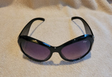 VINTAGE ED HARDY EHS 051 DOG SUN GLASSES FROM A LOCAL ESTATE