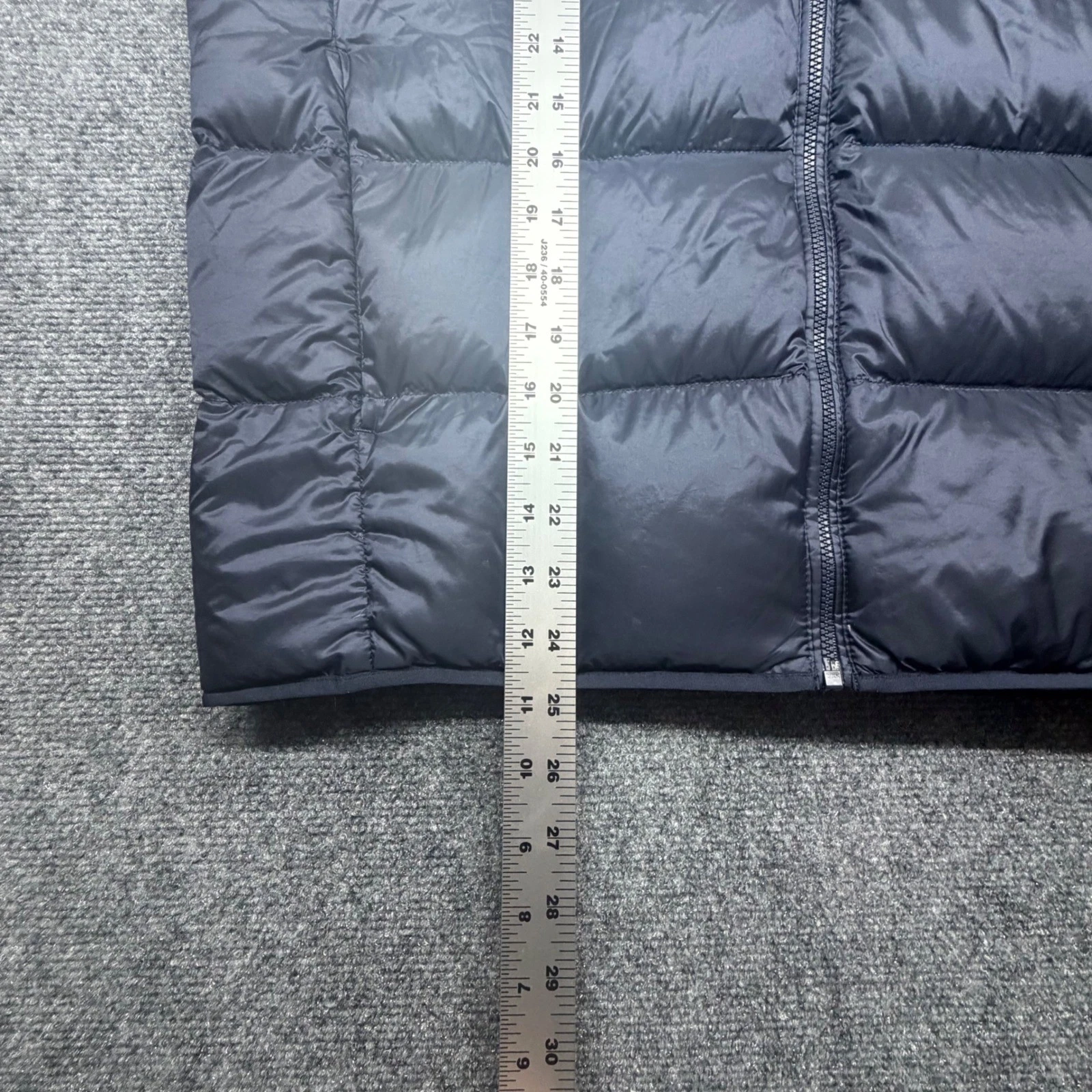 Uniqlo Mens Ultra Light Down Vest Medium Navy Blue Puffer Gilet 311-439807 image 4