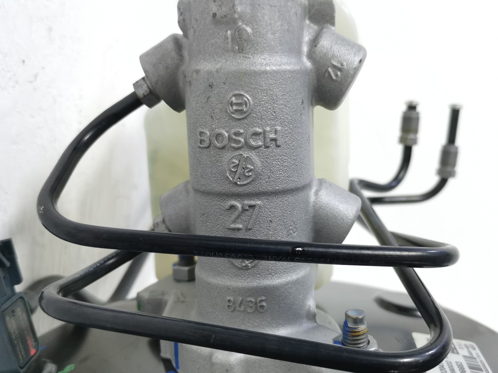 Maserati Ghibli S 3.0 Q4 2015  Power Brake Booster Master Cylinder 670006653 OEM