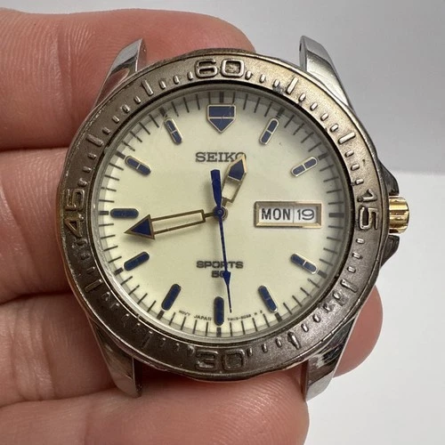 Vintage SEIKO Diver SPORTS 50 7N43-8B20 Men’s Watch LUMINOUS Dial Quartz- WORKS